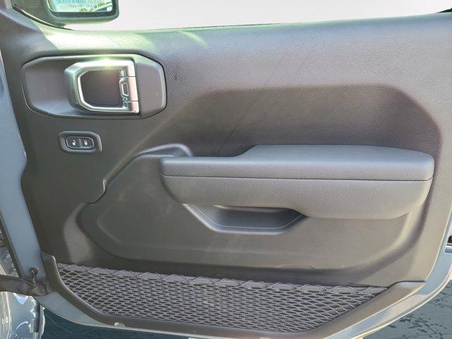 new 2025 Jeep Gladiator car