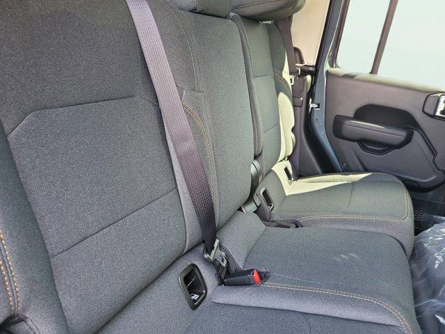 new 2025 Jeep Gladiator car