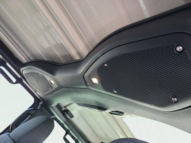 new 2025 Jeep Gladiator car