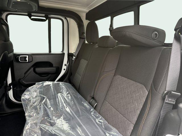 new 2025 Jeep Gladiator car