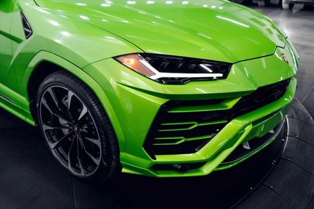 used 2021 Lamborghini Urus car, priced at $210,000