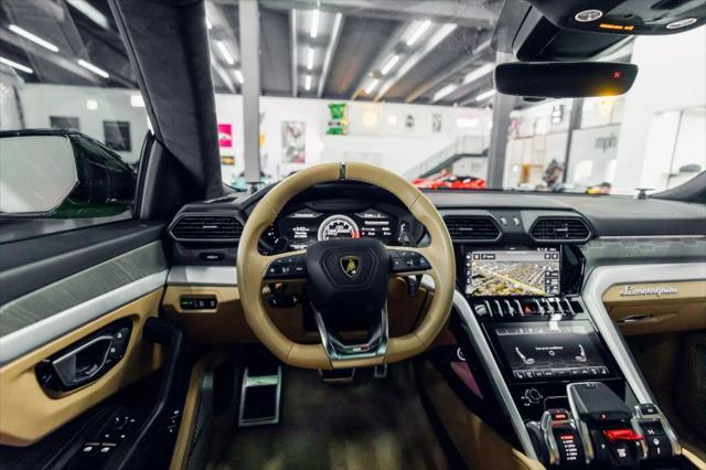 used 2021 Lamborghini Urus car, priced at $210,000