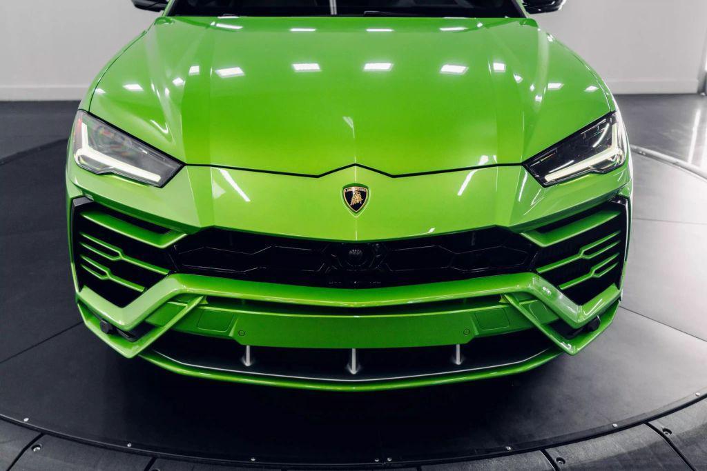 used 2021 Lamborghini Urus car, priced at $199,000