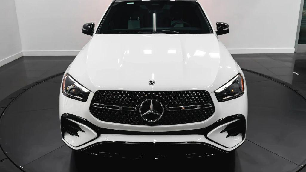 used 2025 Mercedes-Benz GLE 450 car, priced at $75,000