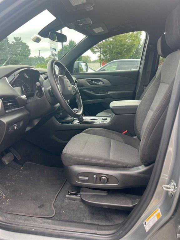 used 2023 Chevrolet Traverse car, priced at $33,665
