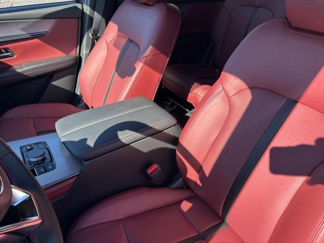 new 2025 Mazda CX-70 PHEV car, priced at $55,865