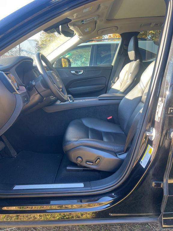 used 2024 Volvo XC60 car, priced at $32,837