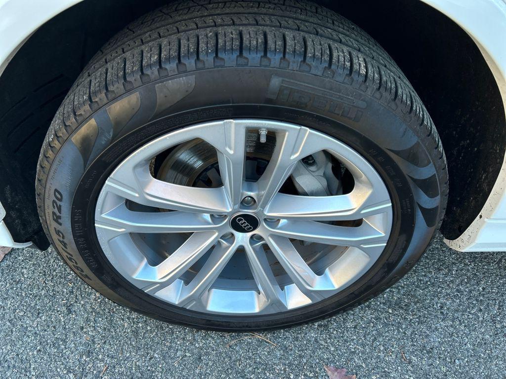 used 2025 Audi Q7 car, priced at $52,734