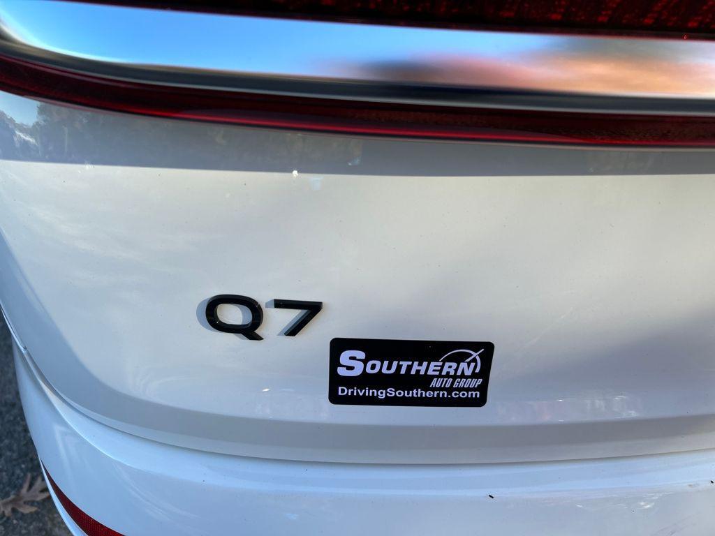used 2025 Audi Q7 car, priced at $52,734