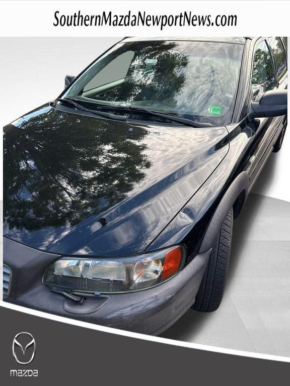 used 2004 Volvo XC70 car, priced at $5,995