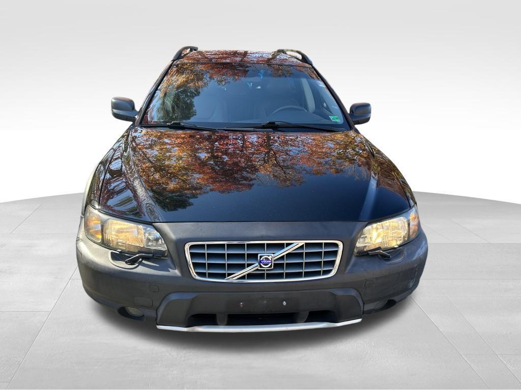 used 2004 Volvo XC70 car, priced at $4,999