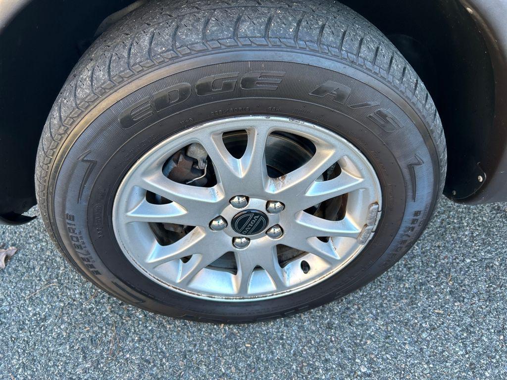 used 2004 Volvo XC70 car, priced at $4,999