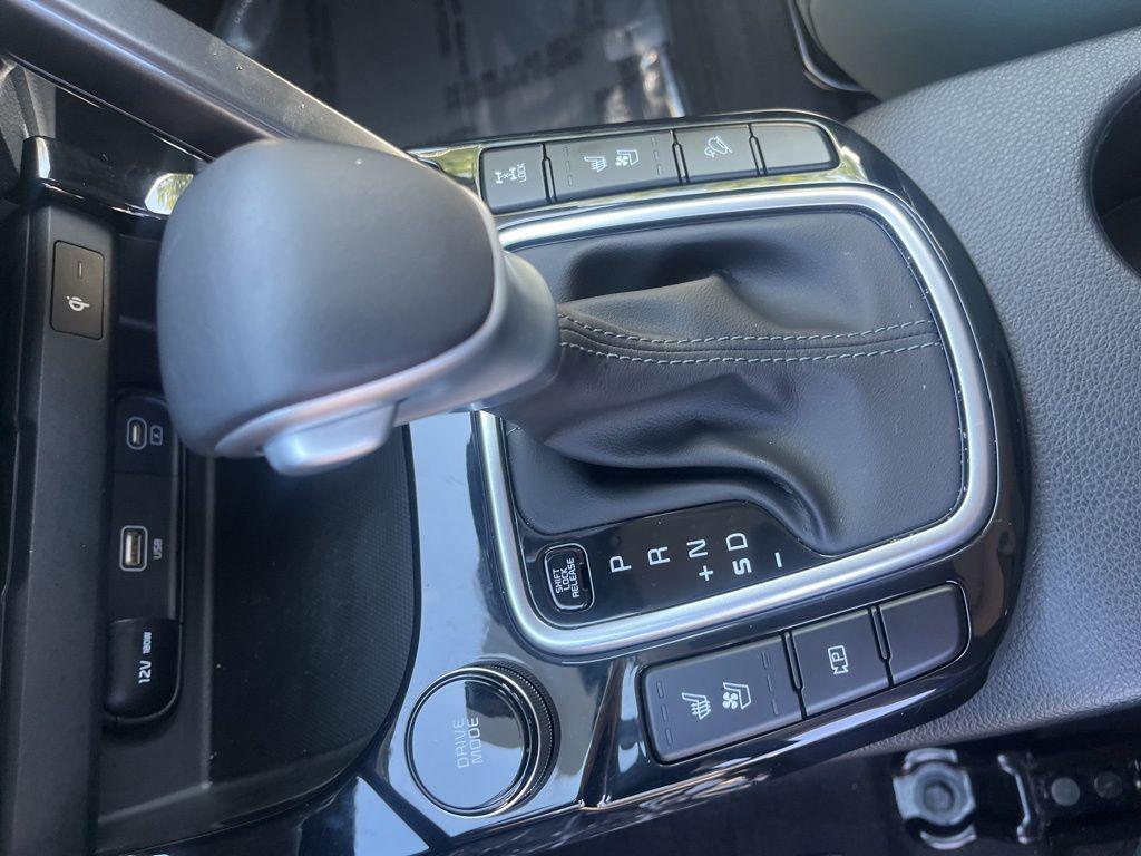 used 2024 Kia Seltos car, priced at $24,999