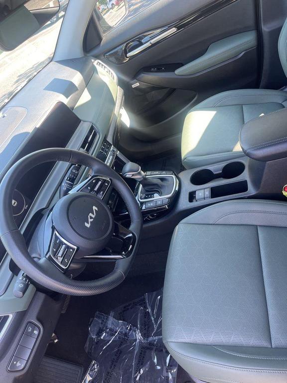 used 2024 Kia Seltos car, priced at $24,999