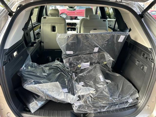 new 2025 Mazda CX-90 car, priced at $55,974