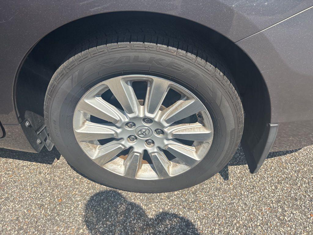 used 2015 Toyota Sienna car, priced at $17,319