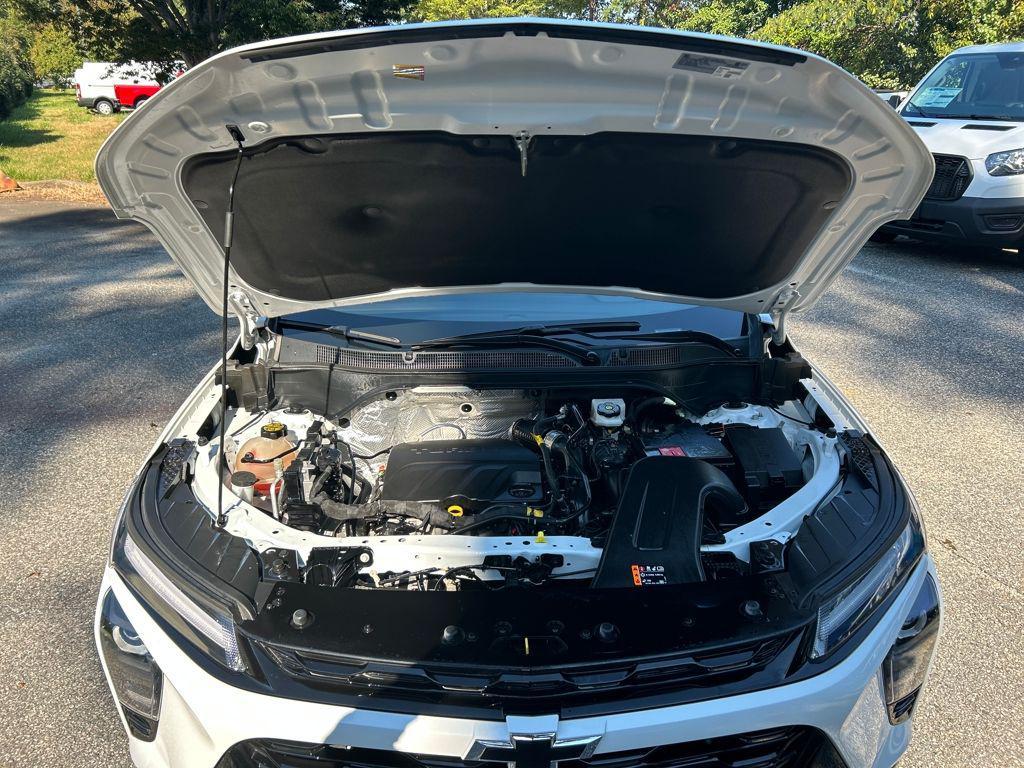 used 2024 Chevrolet Trax car, priced at $23,274