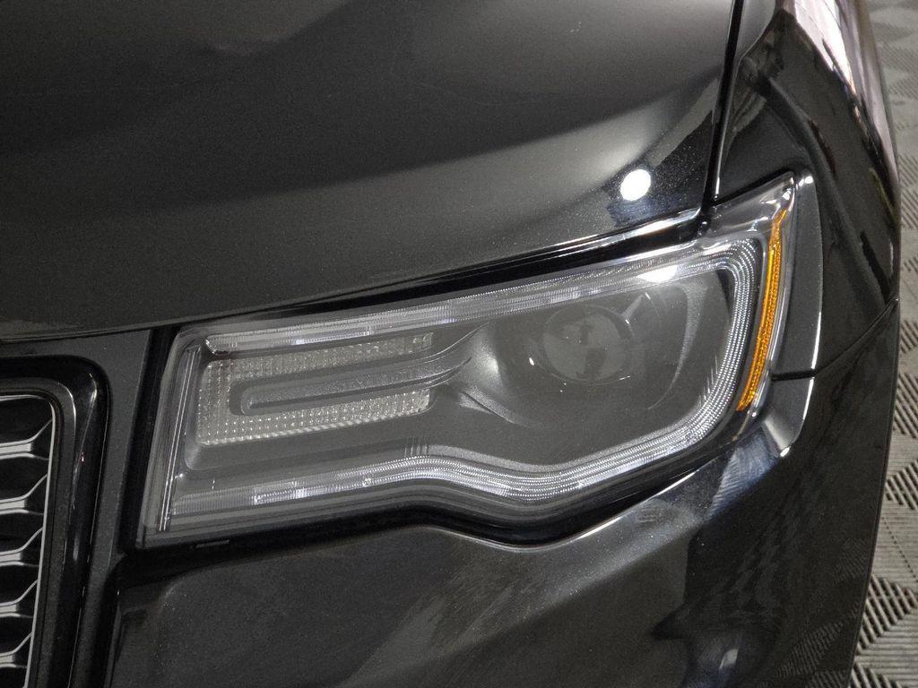 used 2022 Jeep Grand Cherokee car, priced at $28,777