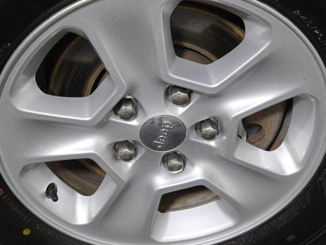 used 2017 Jeep Grand Cherokee car, priced at $11,884