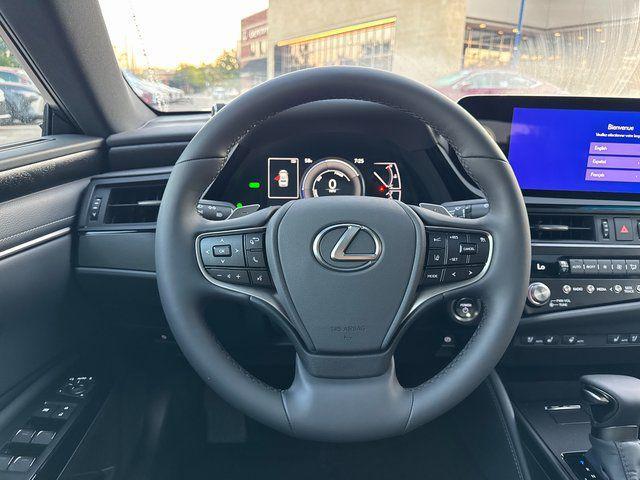 new 2025 Lexus ES 300h car, priced at $51,858