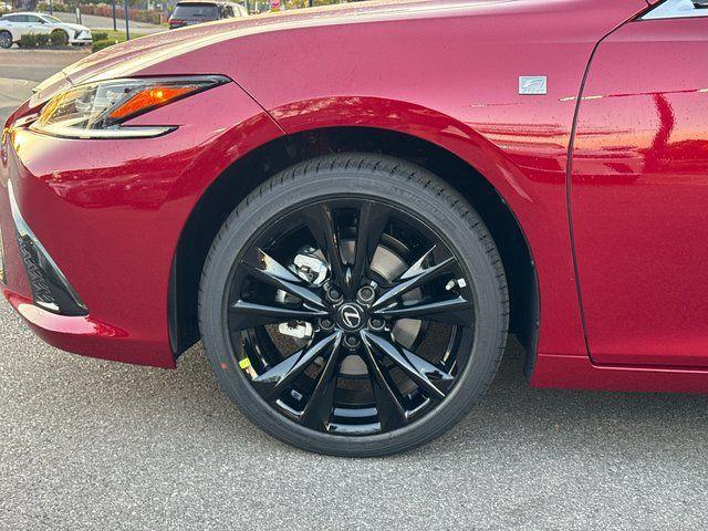 new 2025 Lexus ES 300h car, priced at $51,858