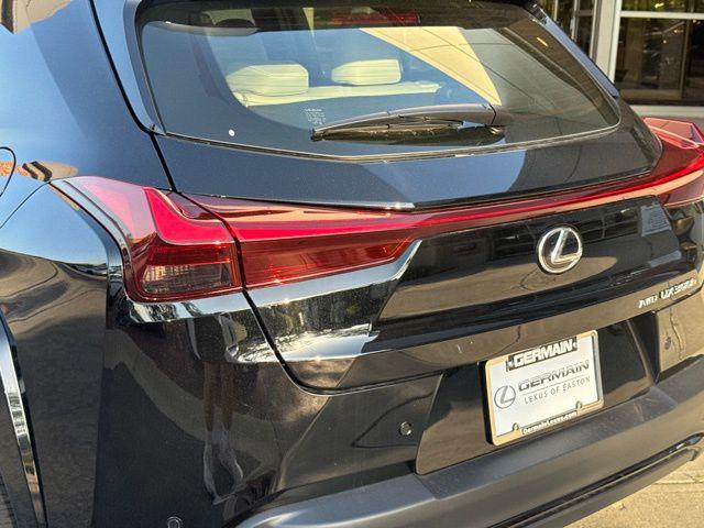 new 2025 Lexus UX 300h car, priced at $46,385