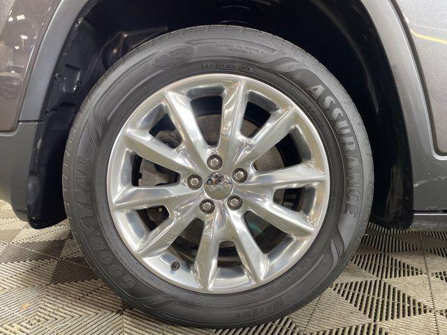 used 2017 Jeep Cherokee car, priced at $13,255