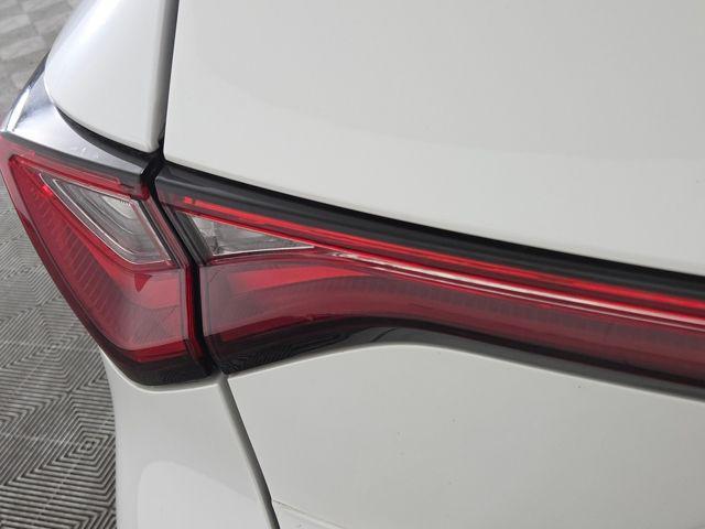 used 2022 Acura MDX car, priced at $39,451