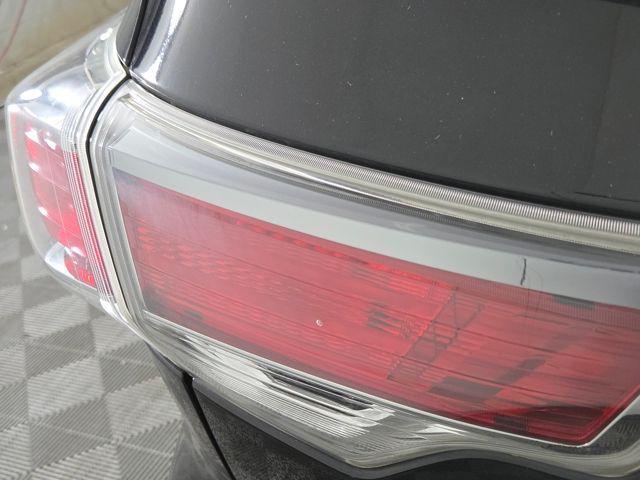 used 2015 Toyota Highlander car, priced at $16,640