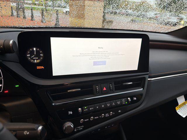 new 2025 Lexus ES 350 car, priced at $55,261