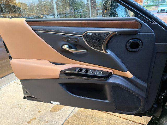 new 2025 Lexus ES 350 car, priced at $55,261