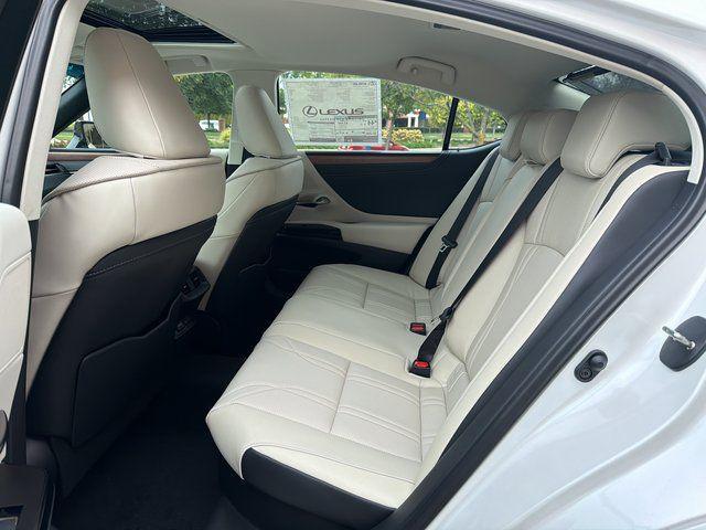new 2025 Lexus ES 300h car, priced at $54,015