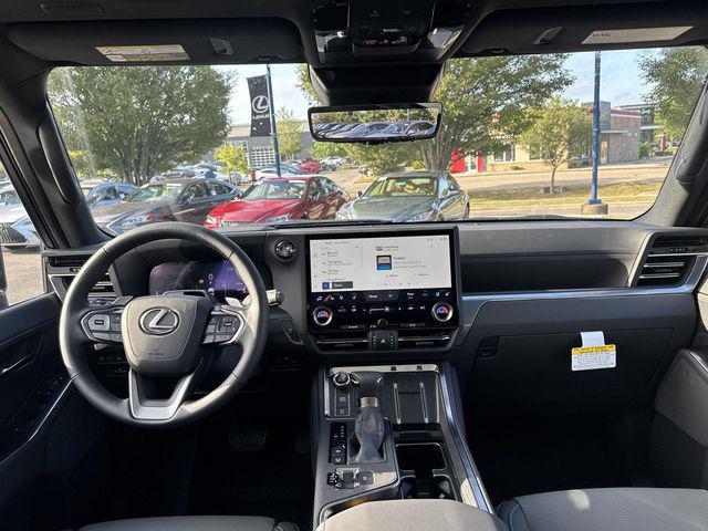new 2025 Lexus GX 550 car, priced at $85,393