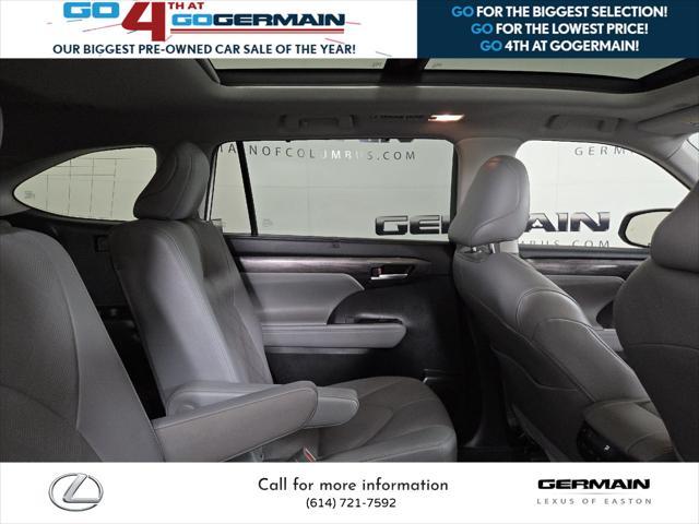 used 2021 Toyota Highlander car, priced at $35,215