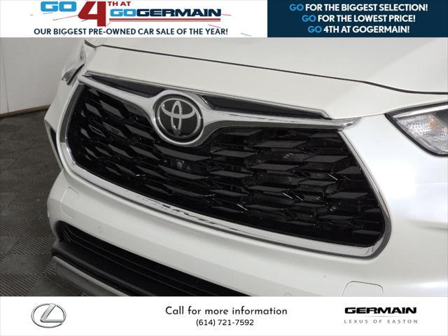 used 2021 Toyota Highlander car, priced at $35,215