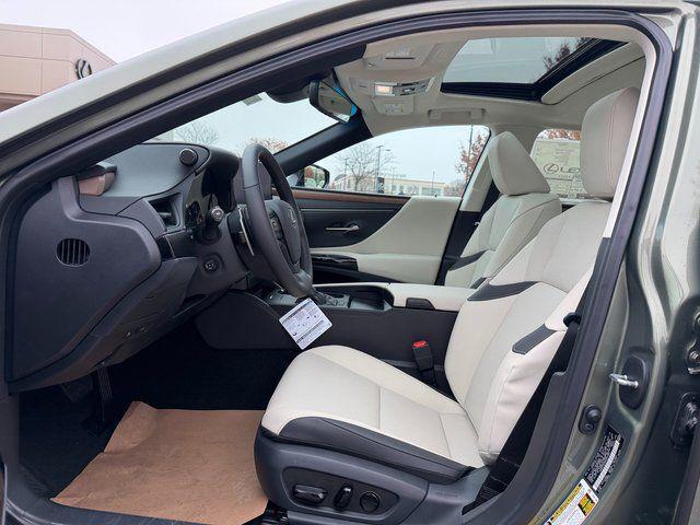 new 2025 Lexus ES 350 car, priced at $47,830