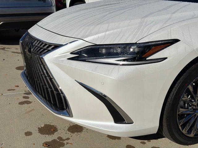 new 2025 Lexus ES 350 car, priced at $54,167