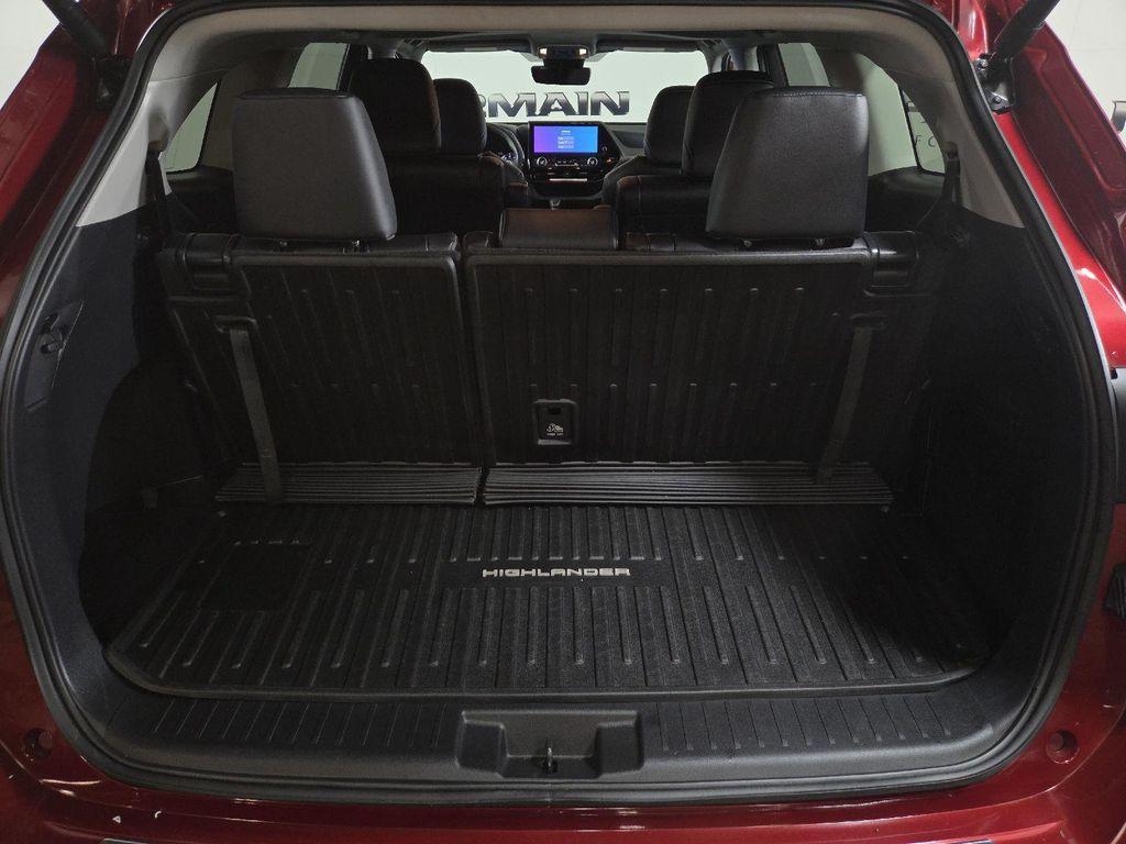 used 2024 Toyota Highlander car, priced at $42,987