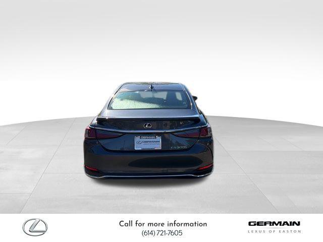 new 2025 Lexus ES 300h car, priced at $54,267