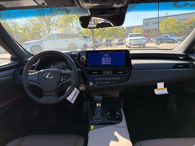 new 2025 Lexus ES 300h car, priced at $54,267
