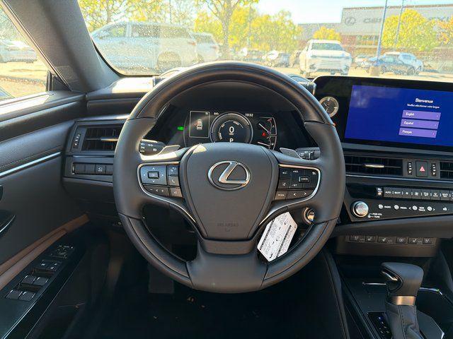 new 2025 Lexus ES 300h car, priced at $54,267