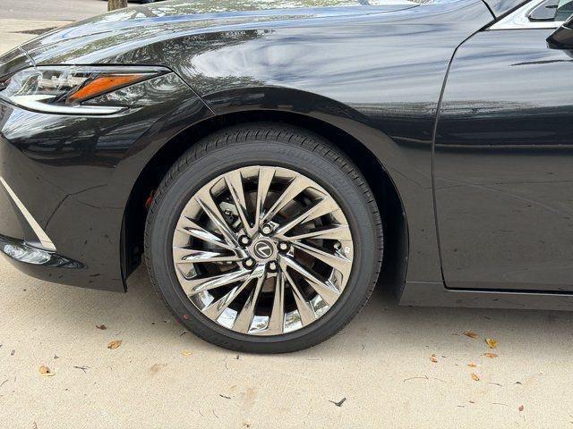 new 2025 Lexus ES 350 car, priced at $55,625