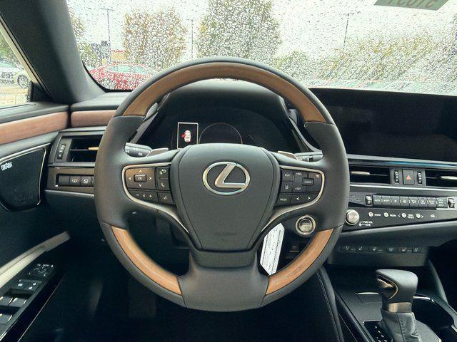 new 2025 Lexus ES 350 car, priced at $55,261