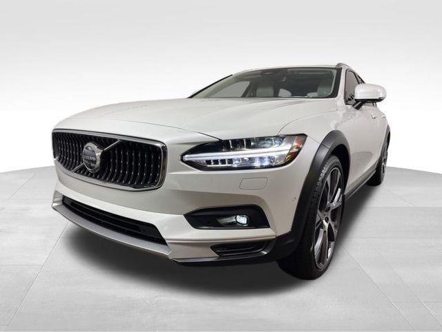 used 2023 Volvo V90 Cross Country car, priced at $49,944