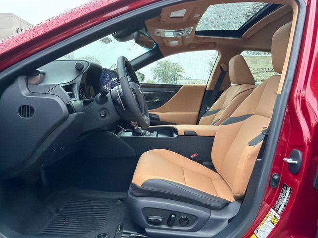 new 2025 Lexus ES 300h car, priced at $50,643