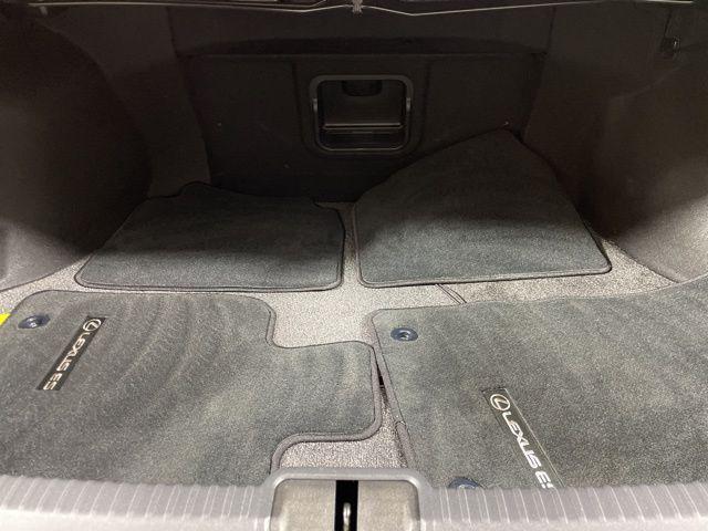 used 2022 Lexus ES 350 car, priced at $38,051