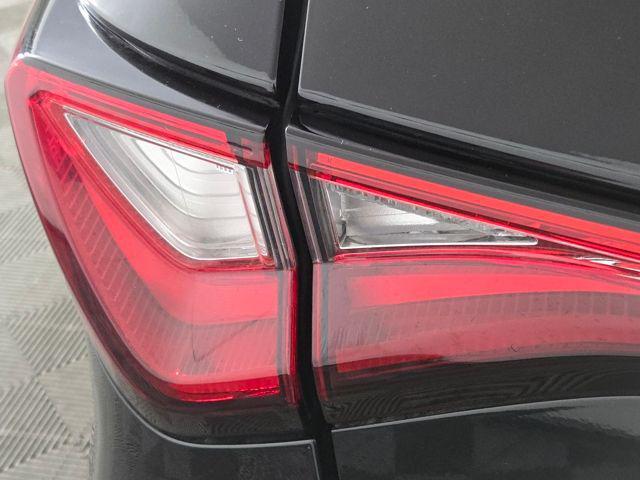 used 2022 Acura MDX car, priced at $37,991