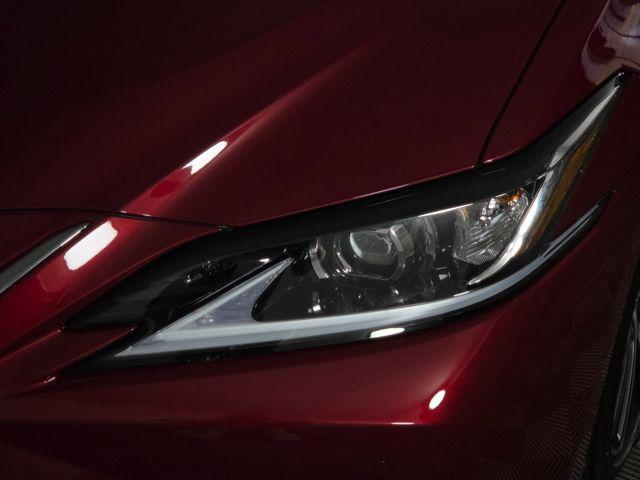 used 2023 Lexus ES 350 car, priced at $41,312