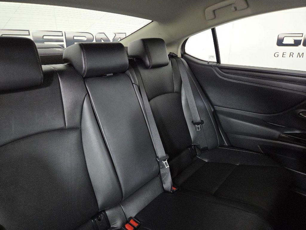 used 2025 Lexus ES 300h car, priced at $46,879