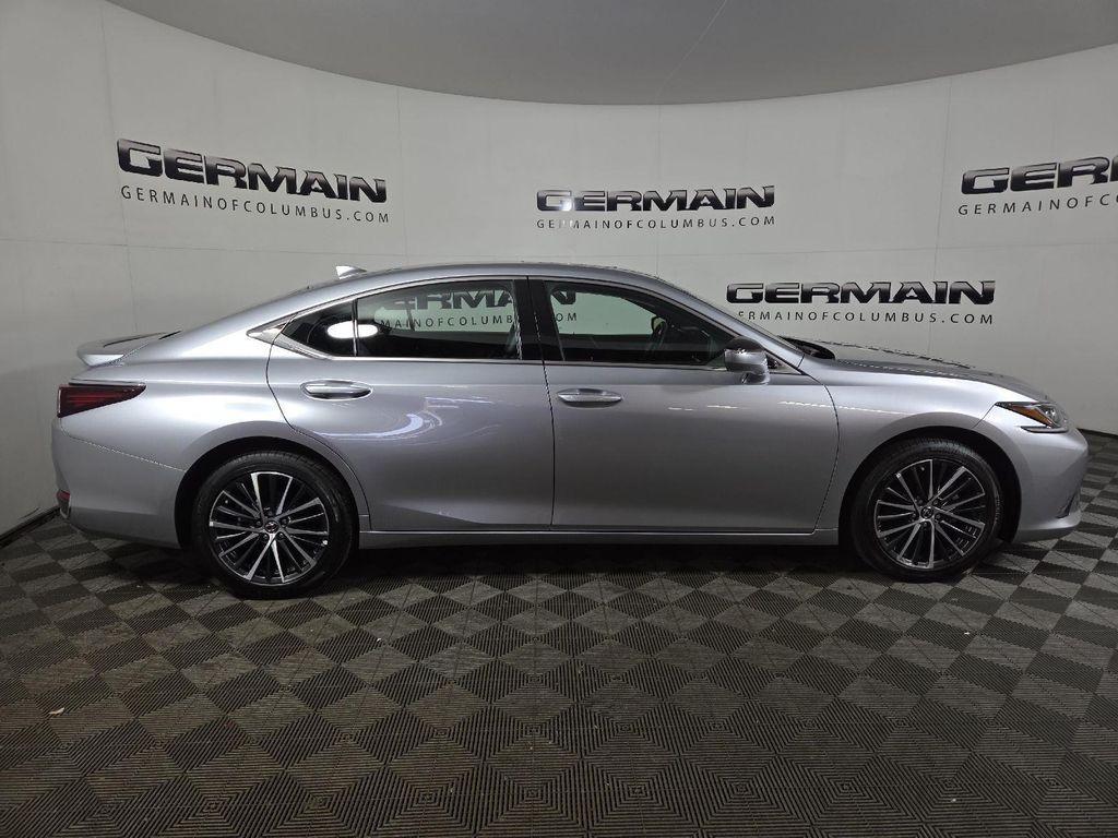 used 2025 Lexus ES 300h car, priced at $46,879
